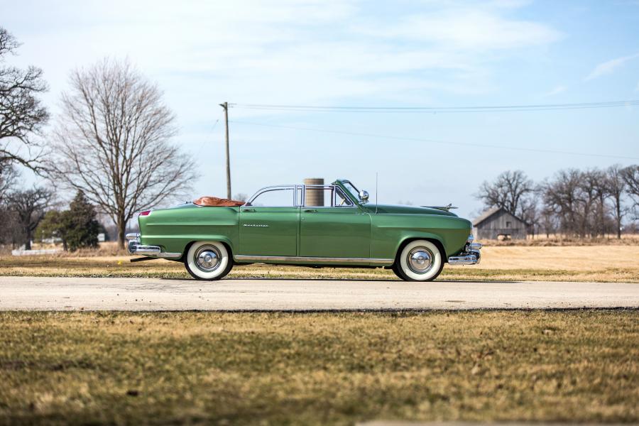  Frazer Manhattan Convertible Sedan (F5162) 1951 года  (фото 28 из 39)